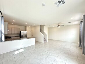 9568 Granville Brg St in Las Vegas, NV - Building Photo - Building Photo