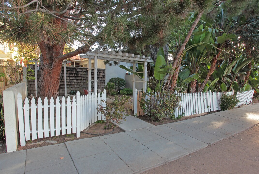 1941 Euclid St in Santa Monica, CA - Foto de edificio