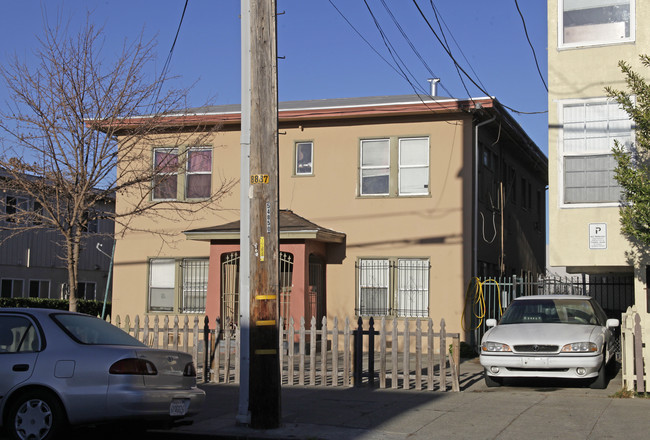 1707 28th Ave in Oakland, CA - Foto de edificio - Building Photo