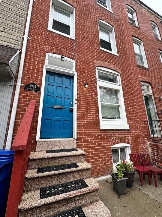 1922 Gough St in Baltimore, MD - Building Photo