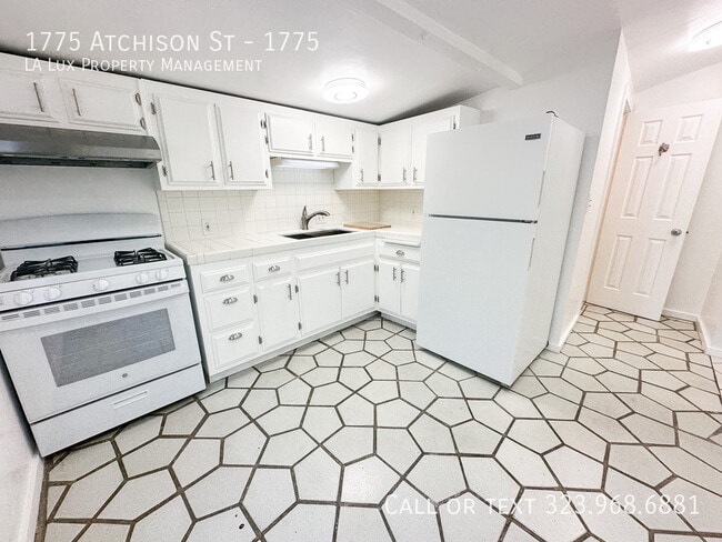 1775 Atchison St in Pasadena, CA - Building Photo - Building Photo