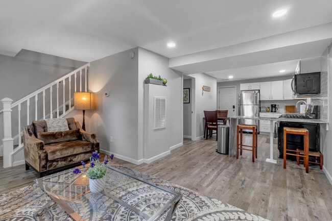 196 Maple St in Buffalo, NY - Building Photo - Building Photo