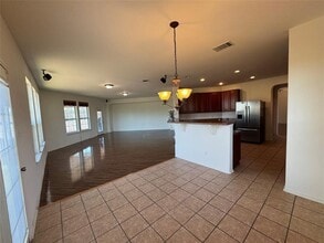 19325 Pencil Cactus Dr in Pflugerville, TX - Foto de edificio - Building Photo