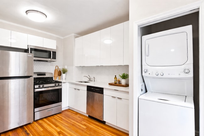 Montclair Gardens in Montclair, NJ - Building Photo - Building Photo