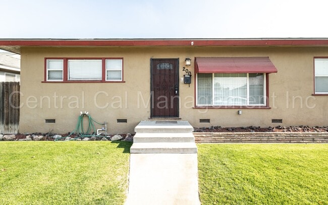 200 Wetherley Dr in Bakersfield, CA - Building Photo - Building Photo