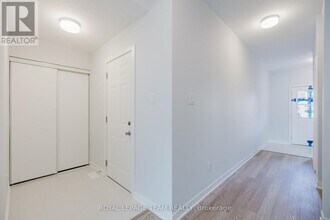 507 Brigatine Ave in Ottawa, ON - Building Photo - Building Photo