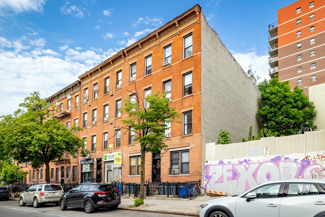 681 Classon Ave in Brooklyn, NY - Building Photo