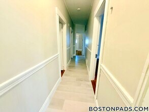 348 Faneuil St in Boston, MA - Foto de edificio - Building Photo