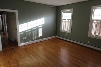 260 Brookline St, Unit 1 in Cambridge, MA - Building Photo - Building Photo