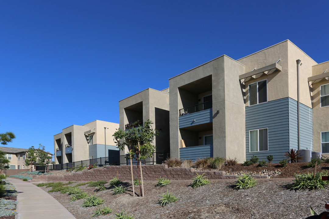 Fairbanks Commons Apartments in San Diego, CA - Building Photo