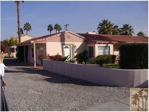 73866 Santa Rosa Way in Palm Desert, CA - Foto de edificio - Building Photo