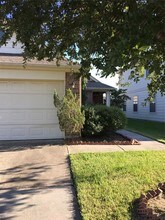 3018 Rustling Chestnut St in Spring, TX - Building Photo - Building Photo