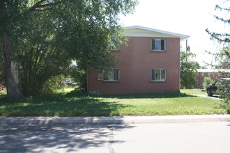 682 Moore St in Lakewood, CO - Building Photo - Building Photo