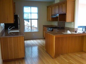 642 Southview Ter in Santa Cruz, CA - Building Photo - Building Photo