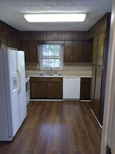 3780 Dora Dr SE in Smyrna, GA - Building Photo - Building Photo