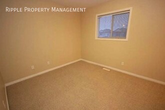 111 111 Tarawood Ln NE in Calgary, AB - Building Photo - Building Photo
