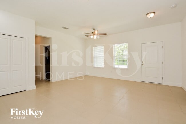 106 Inconnu Ct in Poinciana, FL - Building Photo - Building Photo