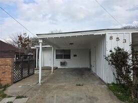 853 Broadway Ave in Euless, TX - Building Photo