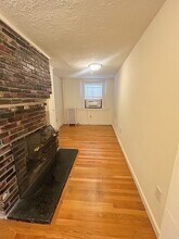 65 Hancock St, Unit 1R in Boston, MA - Building Photo - Building Photo