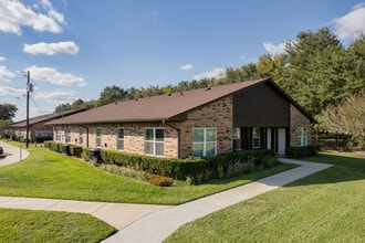 Northside Plaza Apartments(62+ Community) in Angleton, TX - Building Photo - Building Photo