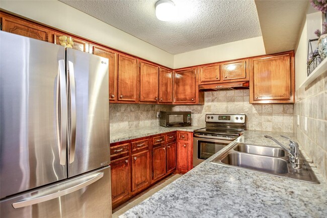 property at 2574 Marilee Ln