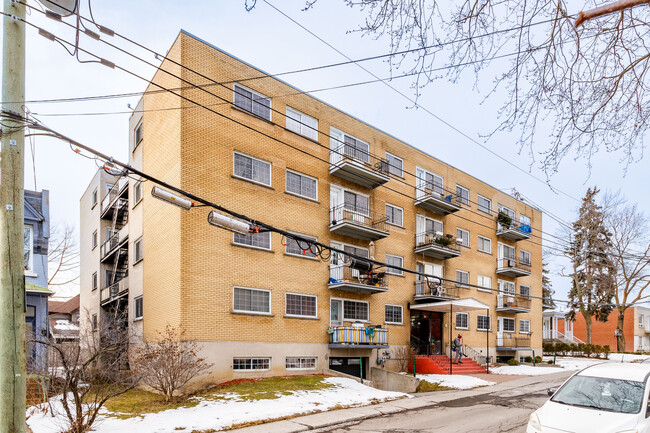 147 17E Av in Lachine, QC - Building Photo - Building Photo