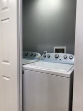 1813 Saint Charles St in Alameda, CA - Foto de edificio - Building Photo