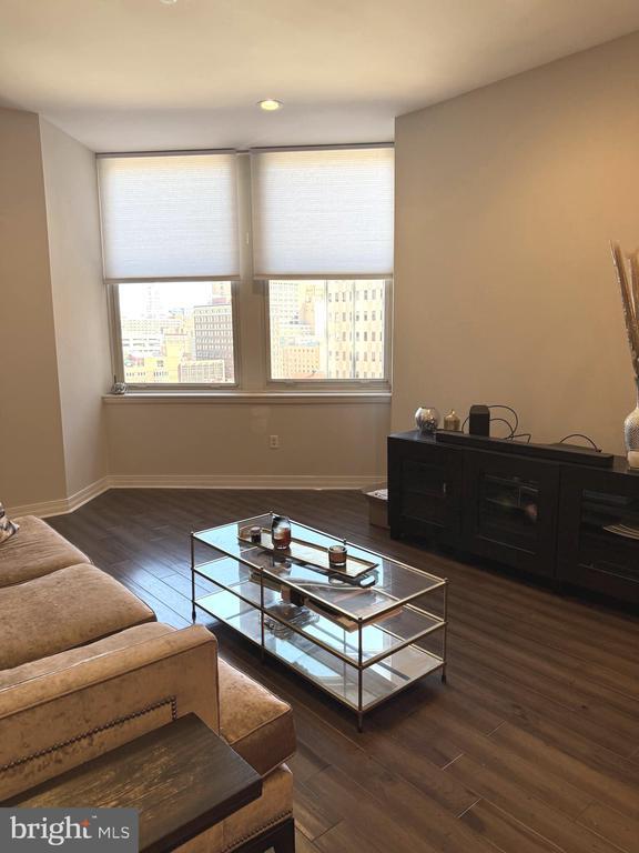 1600 Arch St in Philadelphia, PA - Building Photo - Building Photo