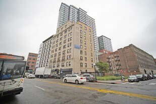 57 Sip Ave in Jersey City, NJ - Building Photo