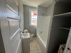 1414 Hanover Ave NW in Roanoke, VA - Building Photo - Building Photo