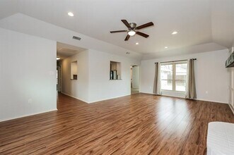 2002 Harwell St in Grapevine, TX - Building Photo - Building Photo