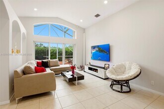 6298 Harbour Chase Dr in Greenacres, FL - Building Photo - Building Photo