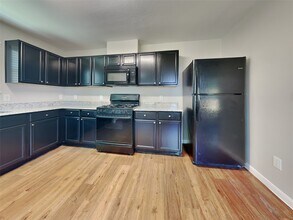22310 Queenbury Hills Dr in Houston, TX - Building Photo - Building Photo