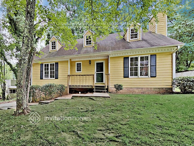 property at 1798 Apple Blvd