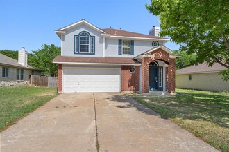 818 San Vicente Dr in Leander, TX - Building Photo - Building Photo