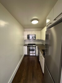 167 E 63rd St, Unit 2 in New York, NY - Building Photo - Building Photo