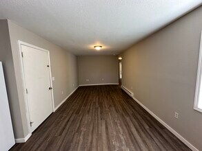 301 Buena Vista Street, Unit 4 in Alta, IA - Building Photo - Building Photo