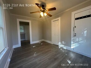 1126 21st Ave N in St. Petersburg, FL - Building Photo - Building Photo