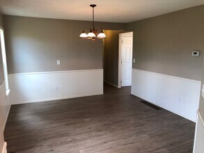 10229 Halleys Way in Littleton, CO - Building Photo - Building Photo