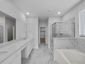 607 Metallic Tree Ln in Van Alstyne, TX - Building Photo - Building Photo