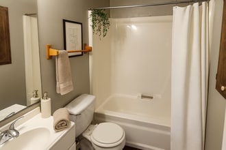 4428 Bonnell Dr NW, Unit A in Huntsville, AL - Building Photo - Building Photo