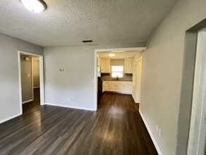 1515 Palmdale St in Jacksonville, FL - Foto de edificio - Building Photo