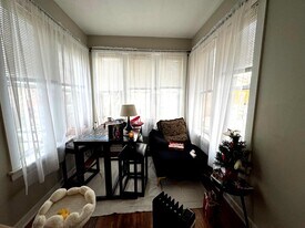 1406 N Campbell Ave, Unit 2 in Chicago, IL - Building Photo