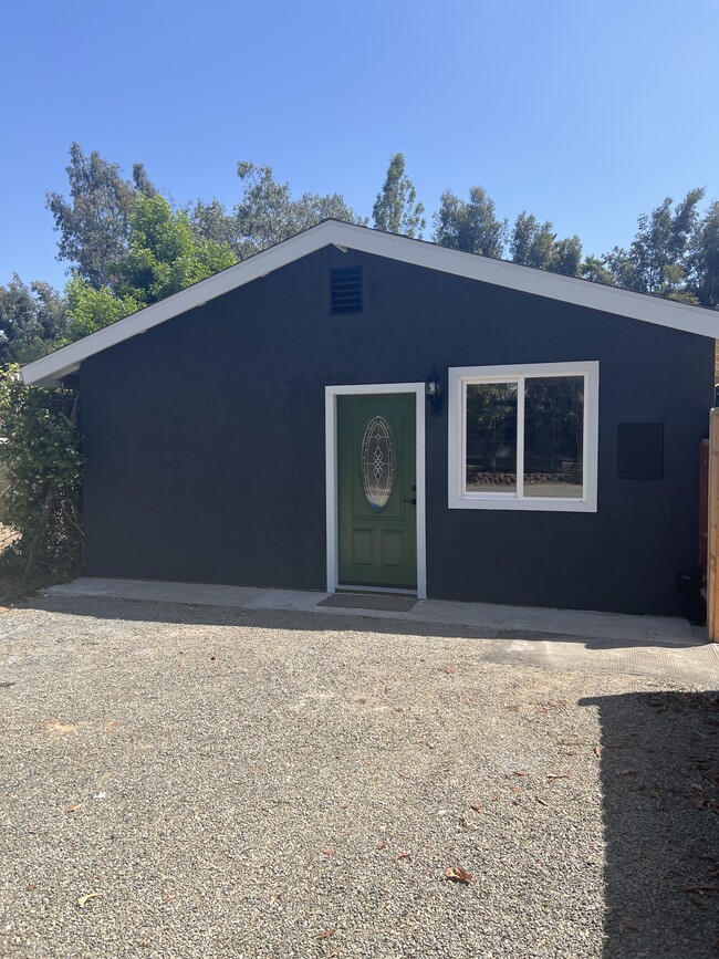 property at 2249 N Nutmeg St
