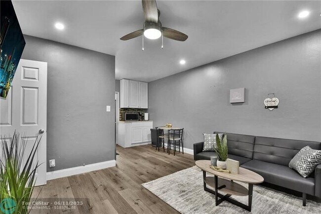 property at 201 SE 23rd St