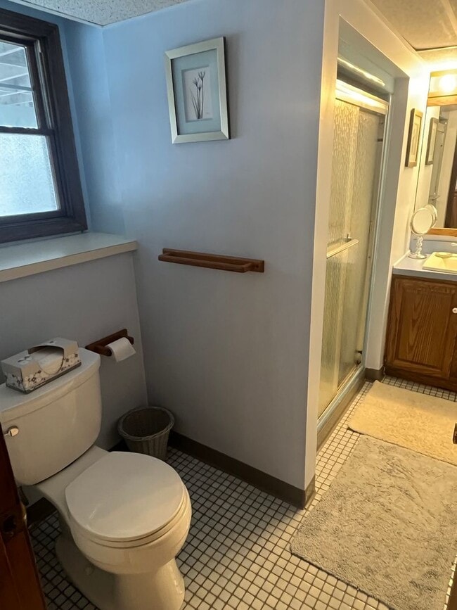 35 Lincoln Ln in Dracut, MA - Building Photo - Building Photo