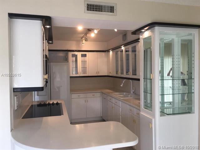 5900 SW 127th Ave-Unit -3216 in Miami, FL - Foto de edificio