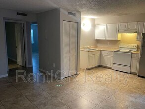 1465 Drew St in Clearwater, FL - Building Photo - Building Photo
