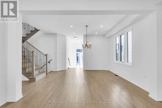 91 Berkely St in Wasaga Beach, ON - Building Photo - Building Photo