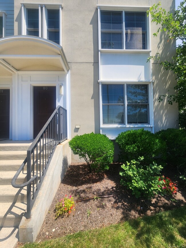 80 Merrell Ave in Stamford, CT - Building Photo - Building Photo